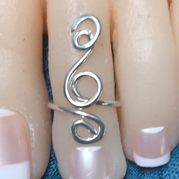 Sterling Silver Toe Ring/MIDI Ring- Adjustable Toe Ring - Free Spirit 3 - Picture 3 of 6